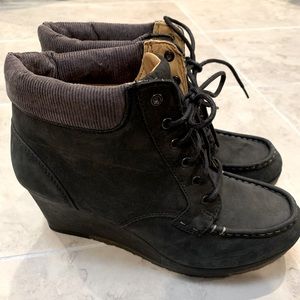 Clark’s Original Black Leather Wedge Ankle Boot